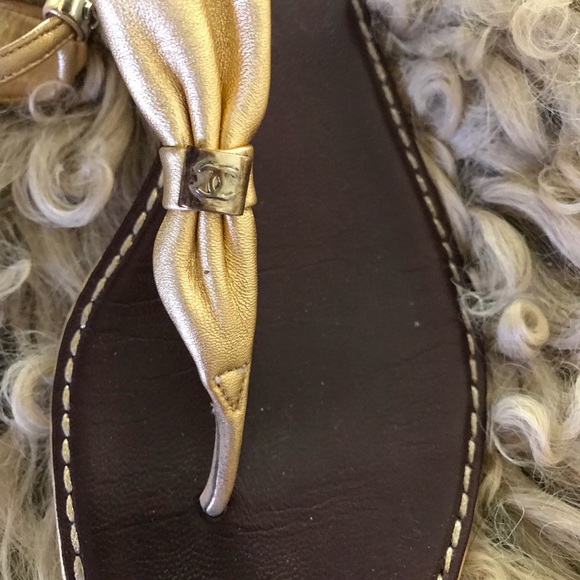 Chanel - Picture 2 of 4